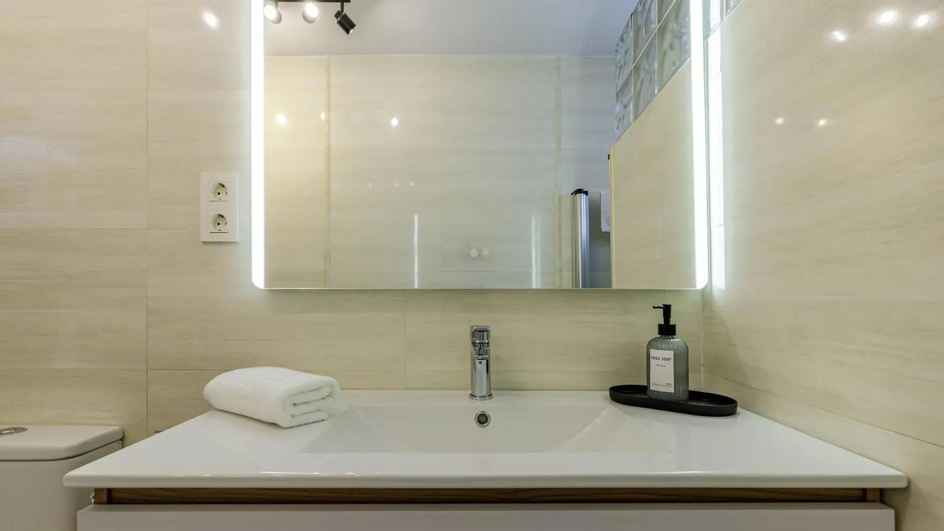 Elite Ocean House Vila Málaga 0*,